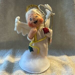 Annalee vintage 2003 angel holding a harp
